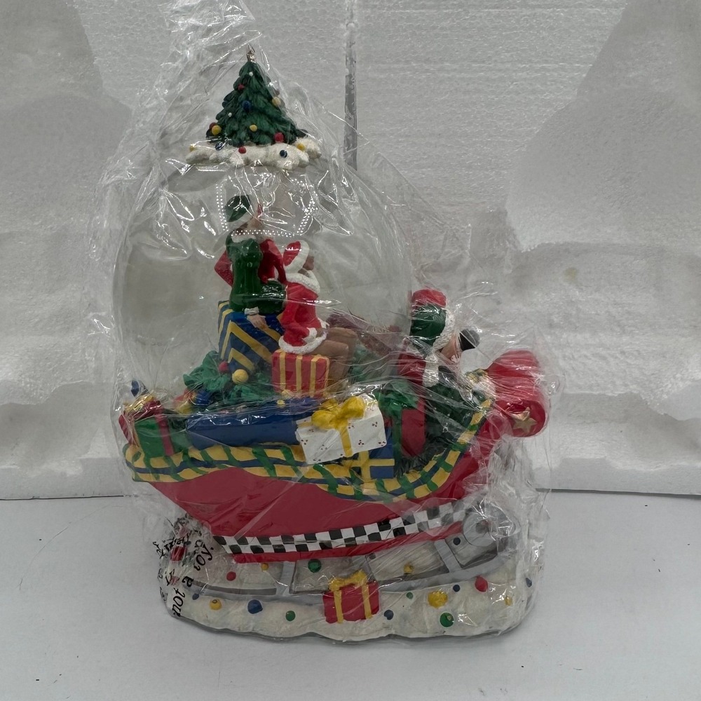 Radio City Christmas Spectacular Rockettes Sleigh 120mm Musical Snow Globe